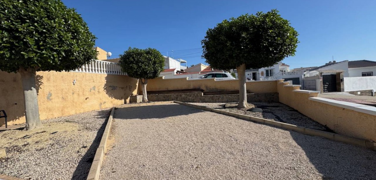 Herverkoop - Chalet / Villa -
Rojales - Cuidad Quesada