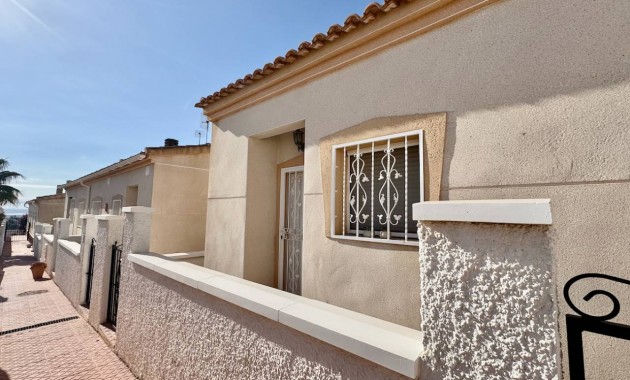 Herverkoop - Chalet / Villa -
Rojales - Cuidad Quesada