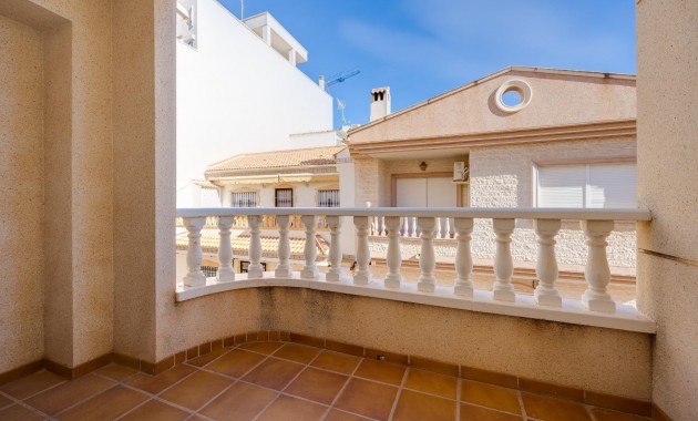 Venta - Terraced house -
Torrevieja - Estacion de autobuses