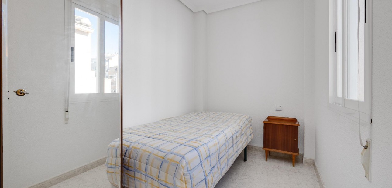 Venta - Terraced house -
Torrevieja - Estacion de autobuses