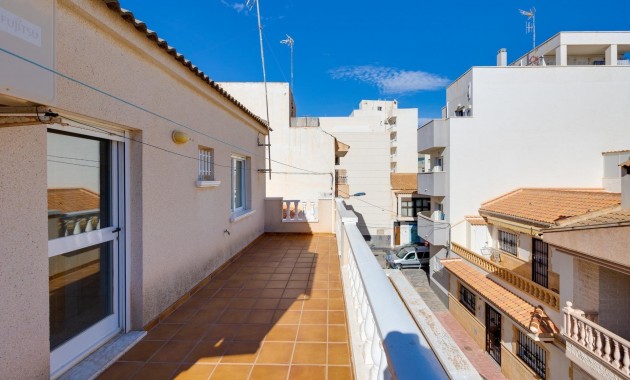 Venta - Terraced house -
Torrevieja - Estacion de autobuses