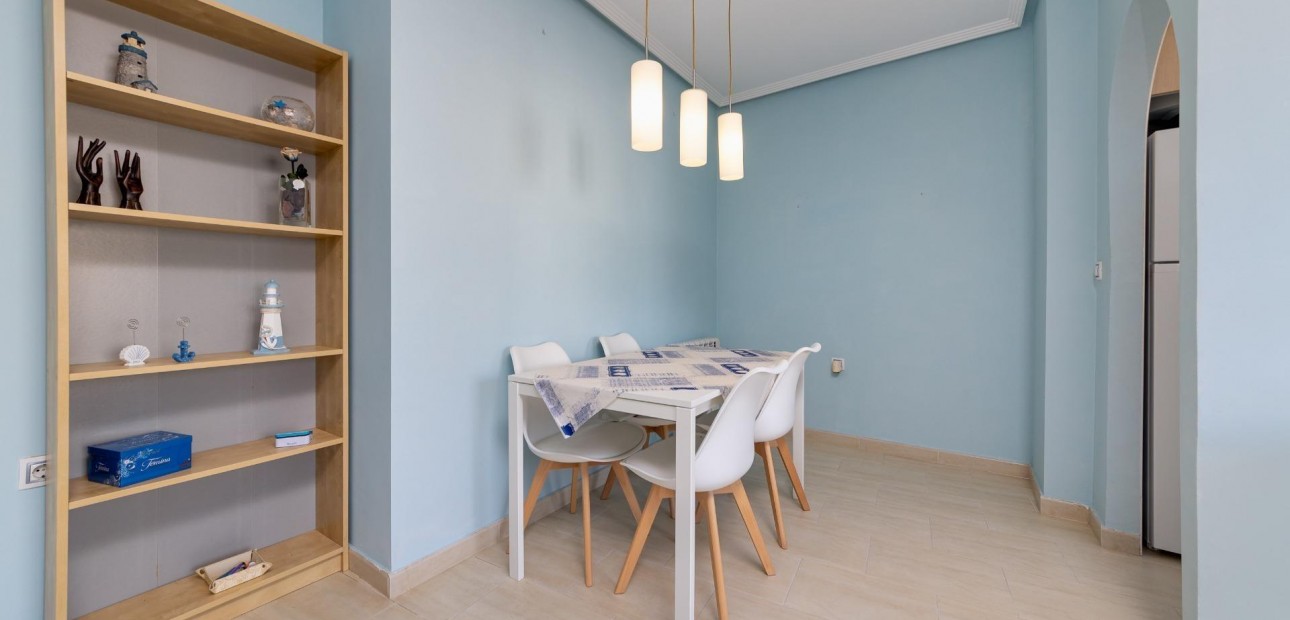 Herverkoop - Appartement / flat -
Torrevieja - torrevieja