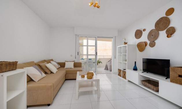 Herverkoop - Appartement / flat -
Torrevieja - Estacion de autobuses