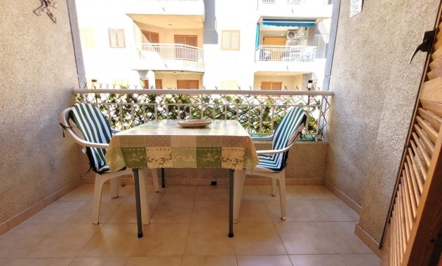 Sale - Apartment / flat -
Torrevieja - torrevieja