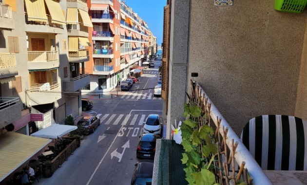 Sale - Apartment / flat -
Torrevieja - torrevieja