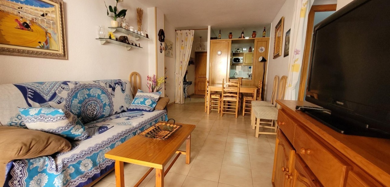 Sale - Apartment / flat -
Torrevieja - torrevieja