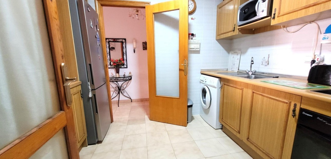 Sale - Apartment / flat -
Torrevieja - torrevieja