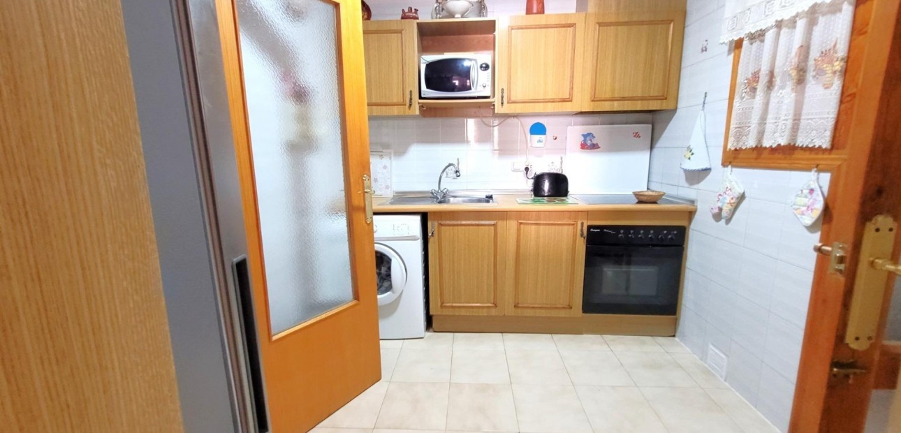 Sale - Apartment / flat -
Torrevieja - torrevieja