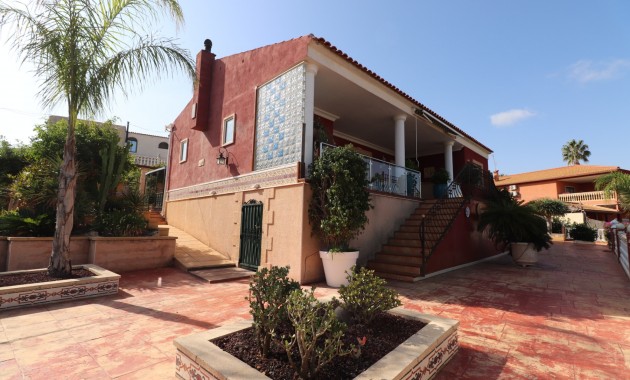 Sale - Detached Villa -
Algorfa - Lomas de La Juliana