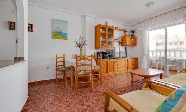 Venta - Apartamento / piso -
Torrevieja - Estacion de autobuses