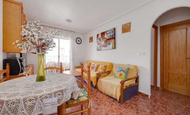 Venta - Apartamento / piso -
Torrevieja - Estacion de autobuses