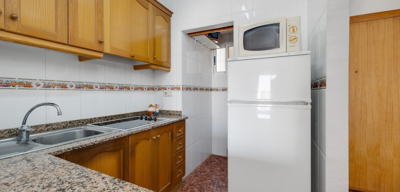 Venta - Apartamento / piso -
Torrevieja - Estacion de autobuses