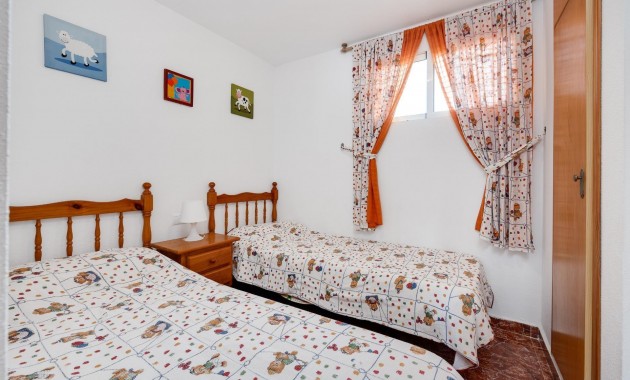 Venta - Apartamento / piso -
Torrevieja - Estacion de autobuses