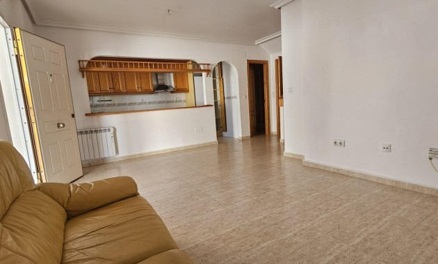 Herverkoop - duplex -
Orihuela Costa - Punta Prima