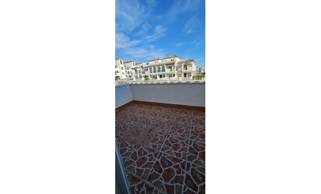 Herverkoop - duplex -
Orihuela Costa - Punta Prima