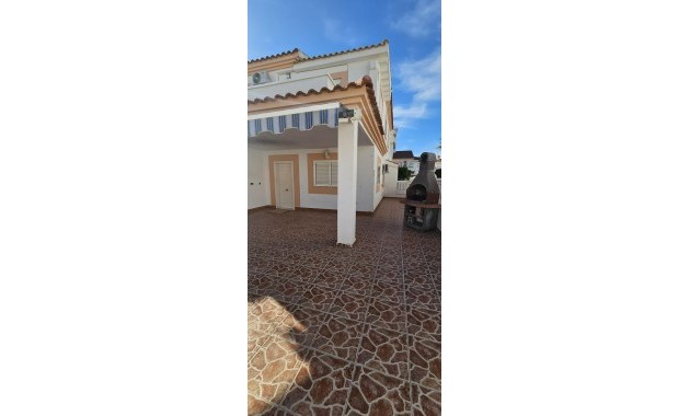 Herverkoop - duplex -
Orihuela Costa - Punta Prima