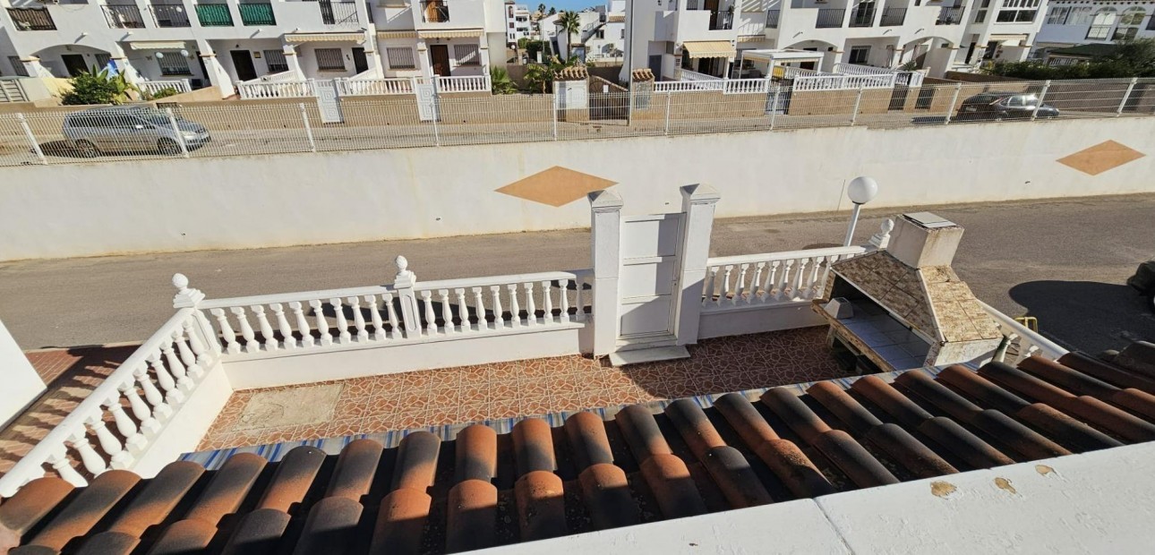 Herverkoop - duplex -
Orihuela Costa - Punta Prima