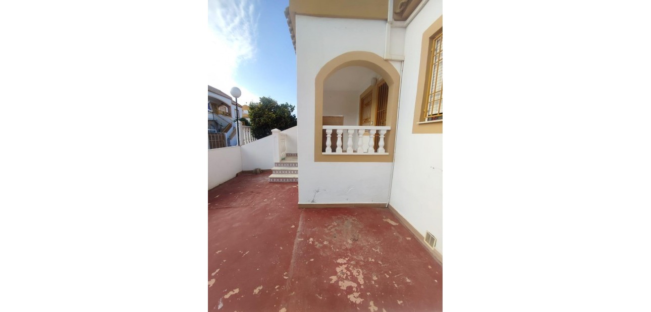 Sale - Bungalow -
Torrevieja - La Siesta - El Salado - Torreta