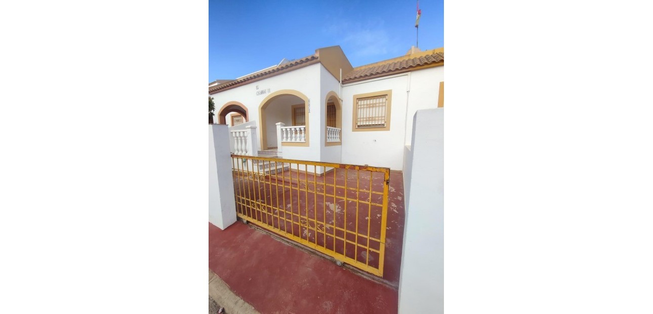 Sale - Bungalow -
Torrevieja - La Siesta - El Salado - Torreta