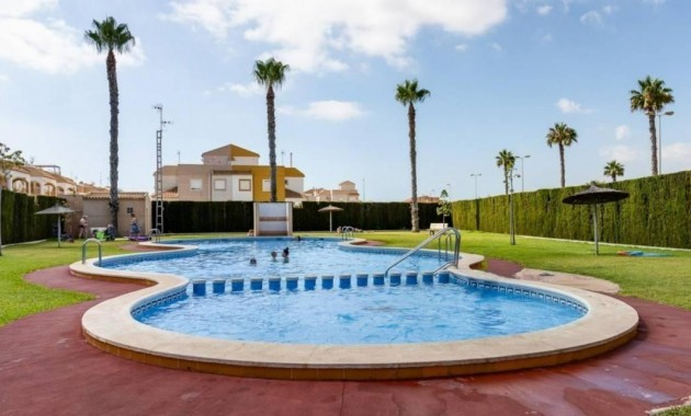 Sale - Bungalow -
Torrevieja - La Siesta - El Salado - Torreta