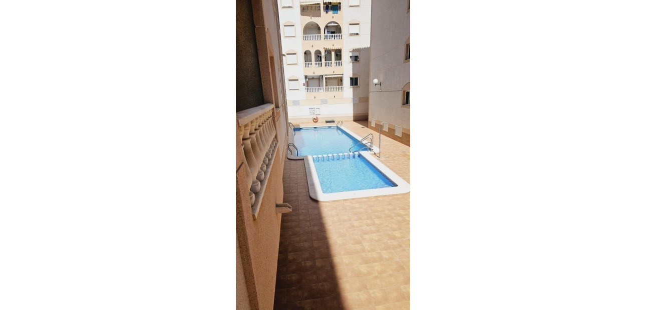 Herverkoop - Appartement / flat -
Torrevieja - Centro