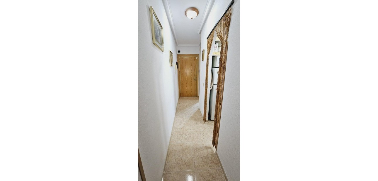 Herverkoop - Appartement / flat -
Torrevieja - Centro