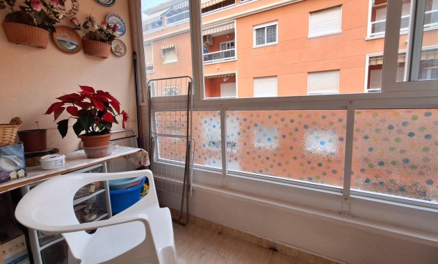 Herverkoop - Appartement / flat -
Torrevieja - Estacion de autobuses