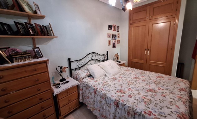 Venta - Apartamento / piso -
Torrevieja - Estacion de autobuses