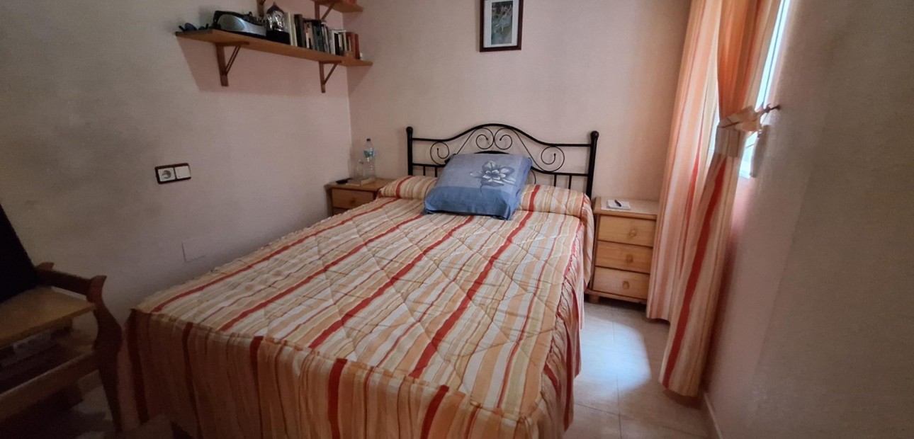 Herverkoop - Appartement / flat -
Torrevieja - Estacion de autobuses