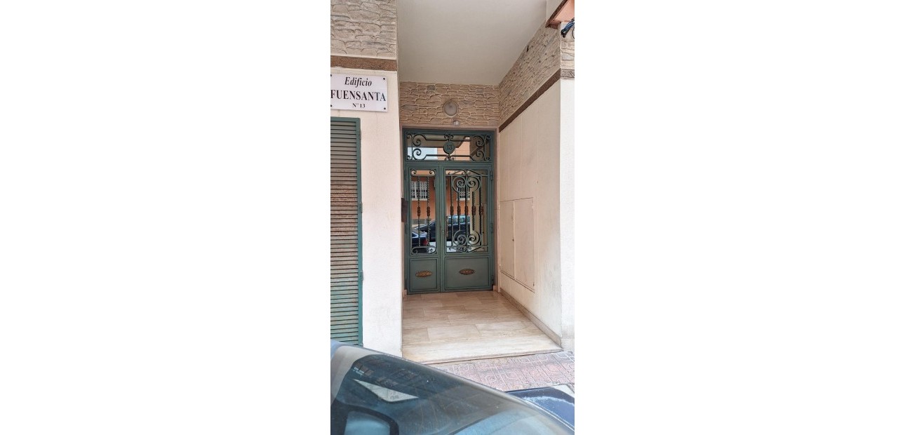 Herverkoop - Appartement / flat -
Torrevieja - Estacion de autobuses