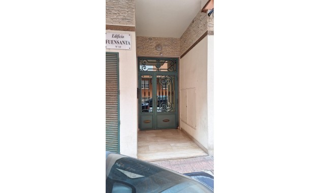 Herverkoop - Appartement / flat -
Torrevieja - Estacion de autobuses