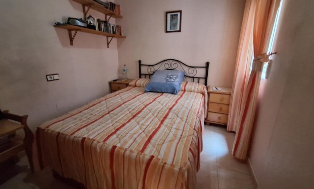 Sale - Apartment / flat -
Torrevieja - Playa del cura