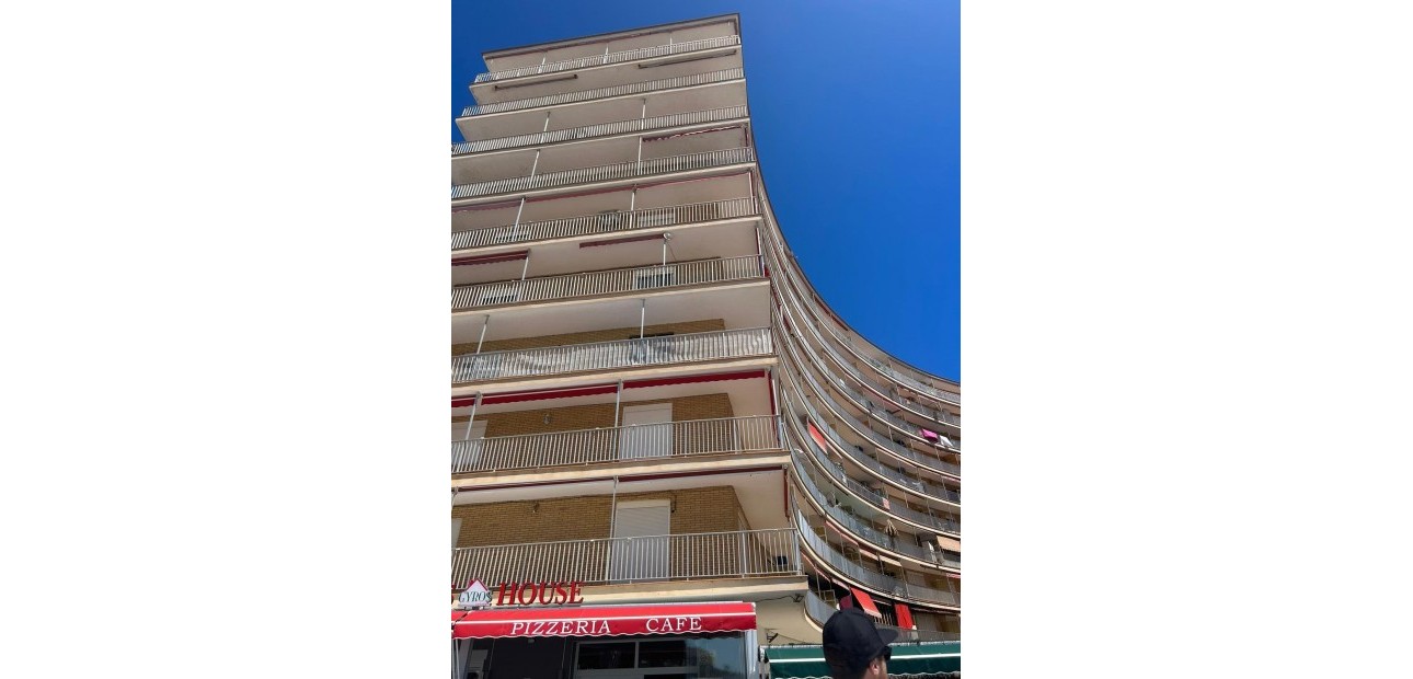 Sale - Apartment / flat -
Torrevieja - Playa del cura