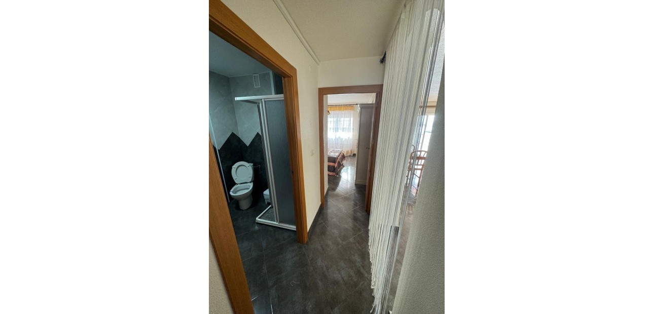 Sale - Apartment / flat -
Torrevieja - Playa del cura