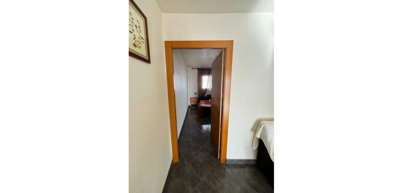 Sale - Apartment / flat -
Torrevieja - Playa del cura