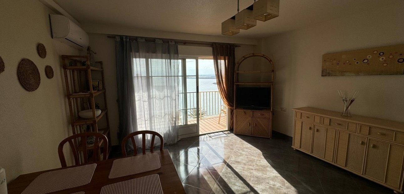 Sale - Apartment / flat -
Torrevieja - Playa del cura