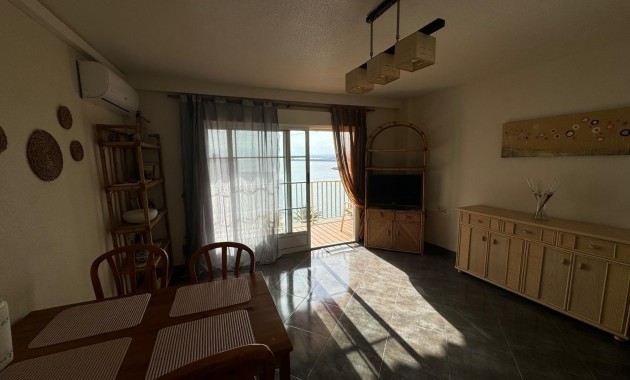 Sale - Apartment / flat -
Torrevieja - Playa del cura