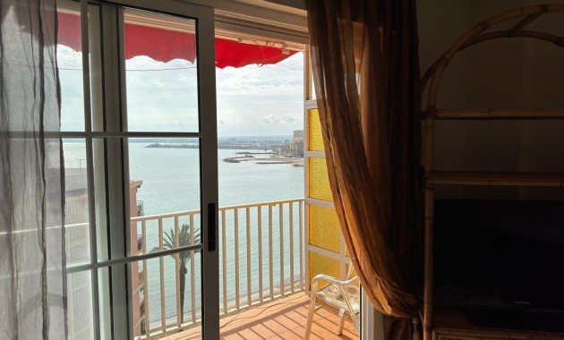 Sale - Apartment / flat -
Torrevieja - Playa del cura