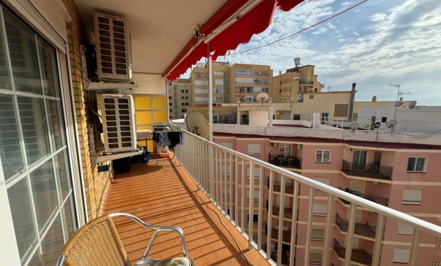 Sale - Apartment / flat -
Torrevieja - Playa del cura