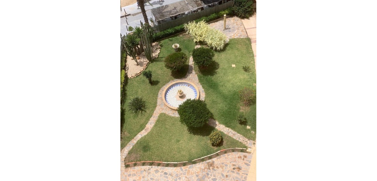 Sale - Apartment / flat -
Torrevieja - Playa del cura