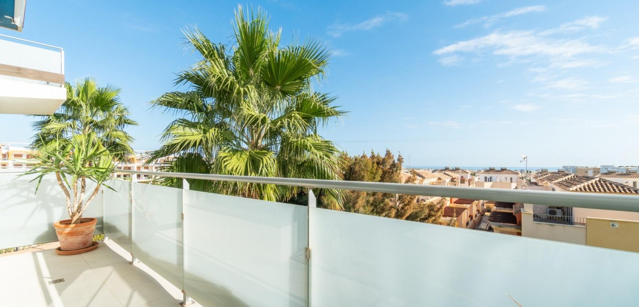 Sale - Apartment / flat -
Orihuela Costa - Los Dolses