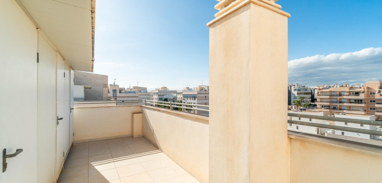 Sale - Apartment / flat -
Orihuela Costa - Los Dolses