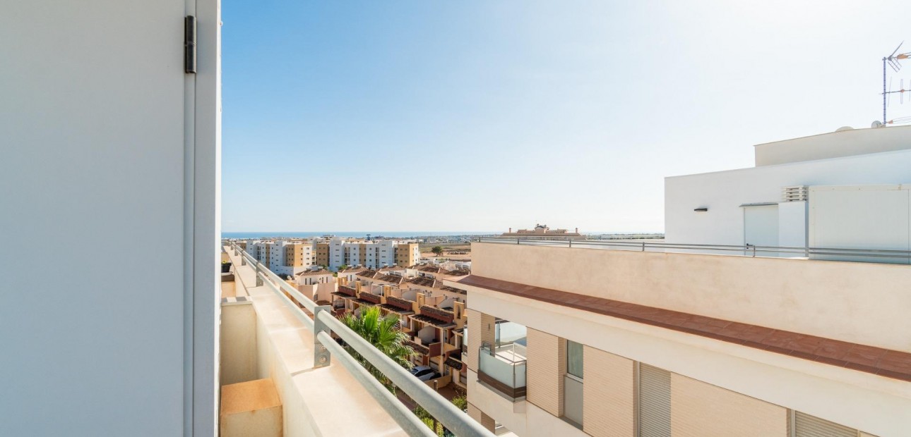 Sale - Apartment / flat -
Orihuela Costa - Los Dolses