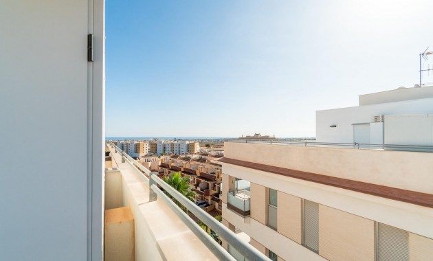 Sale - Apartment / flat -
Orihuela Costa - Los Dolses