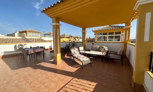 Herverkoop - Town house / semi detached -
Orihuela - Entre Naranjos Vistabella