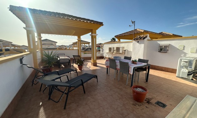 Herverkoop - Town house / semi detached -
Orihuela - Entre Naranjos Vistabella