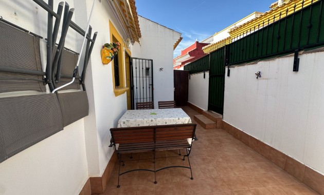 Sale - Town house / semi detached -
Orihuela - Entre Naranjos Vistabella