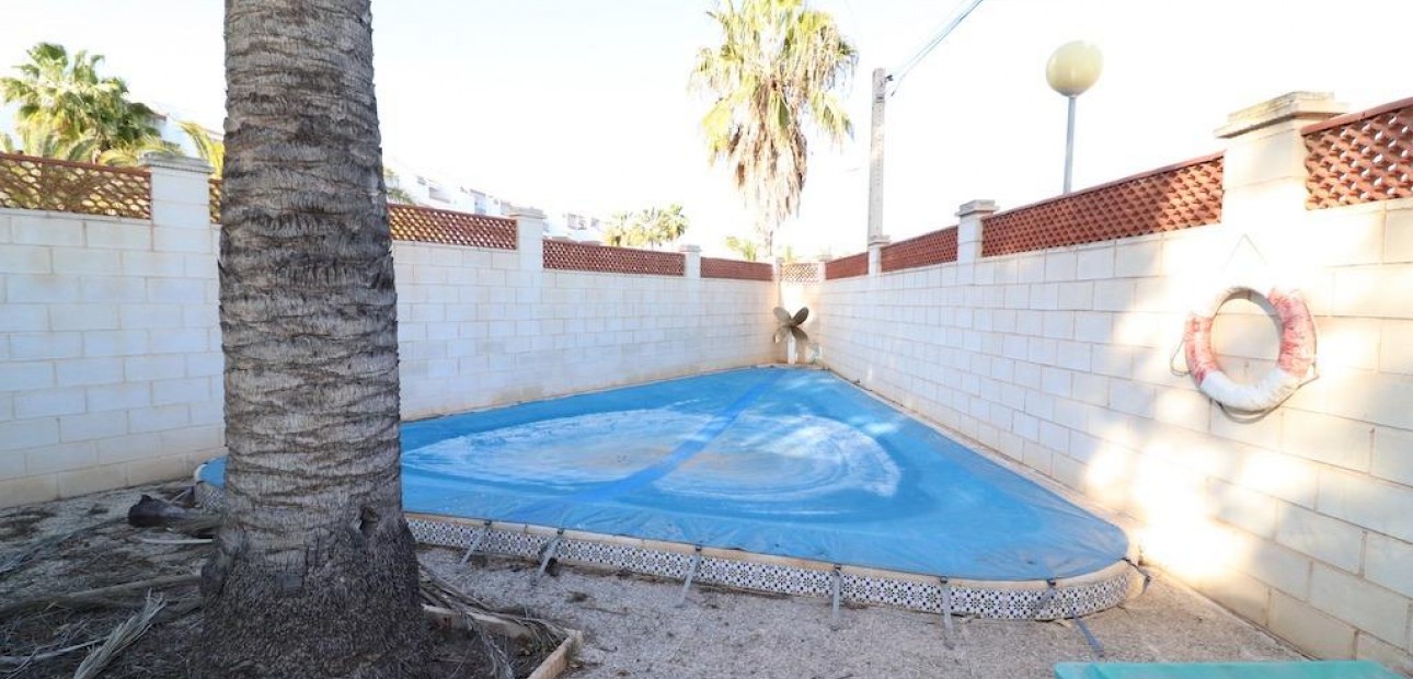 Sale - Villa -
Orihuela Costa - Los Dolses