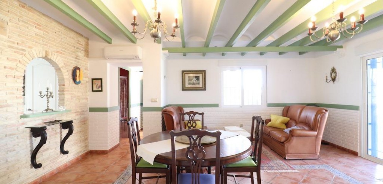 Sale - Villa -
Orihuela Costa - Los Dolses