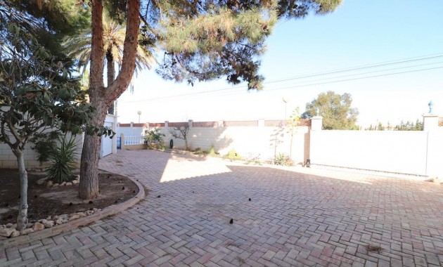 Sale - Villa -
Orihuela Costa - Los Dolses